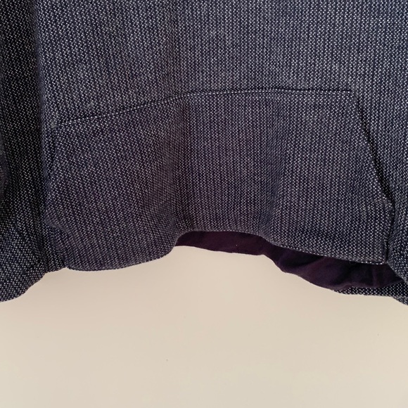Laain Hoodie  Cropped Pullover Hoodie. Sz: Medium (8). Please note measurements. - Picture 5 of 17
